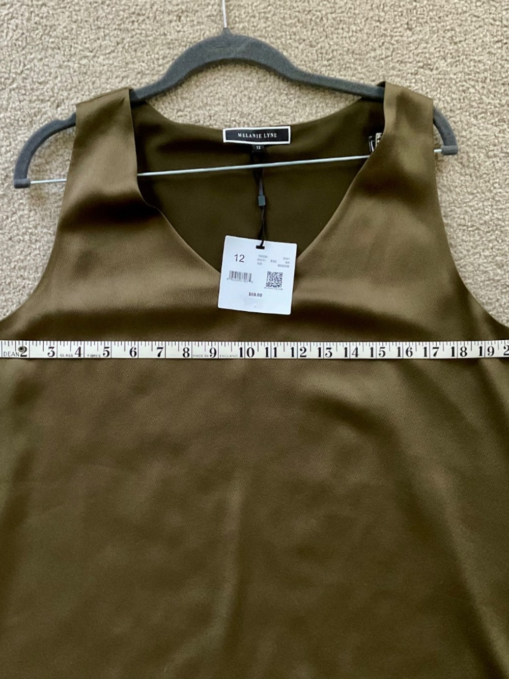 Sleeveless women’s top satin like fabric dark khaki green size 12. NWT - Picture 2 of 5